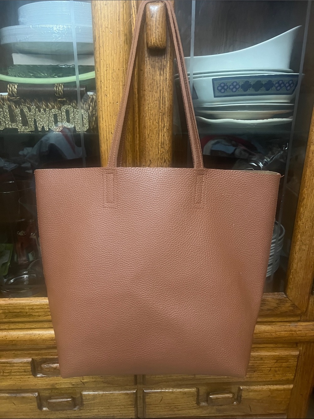 Benetton Classic Leather Tote Bag in Rust Brown